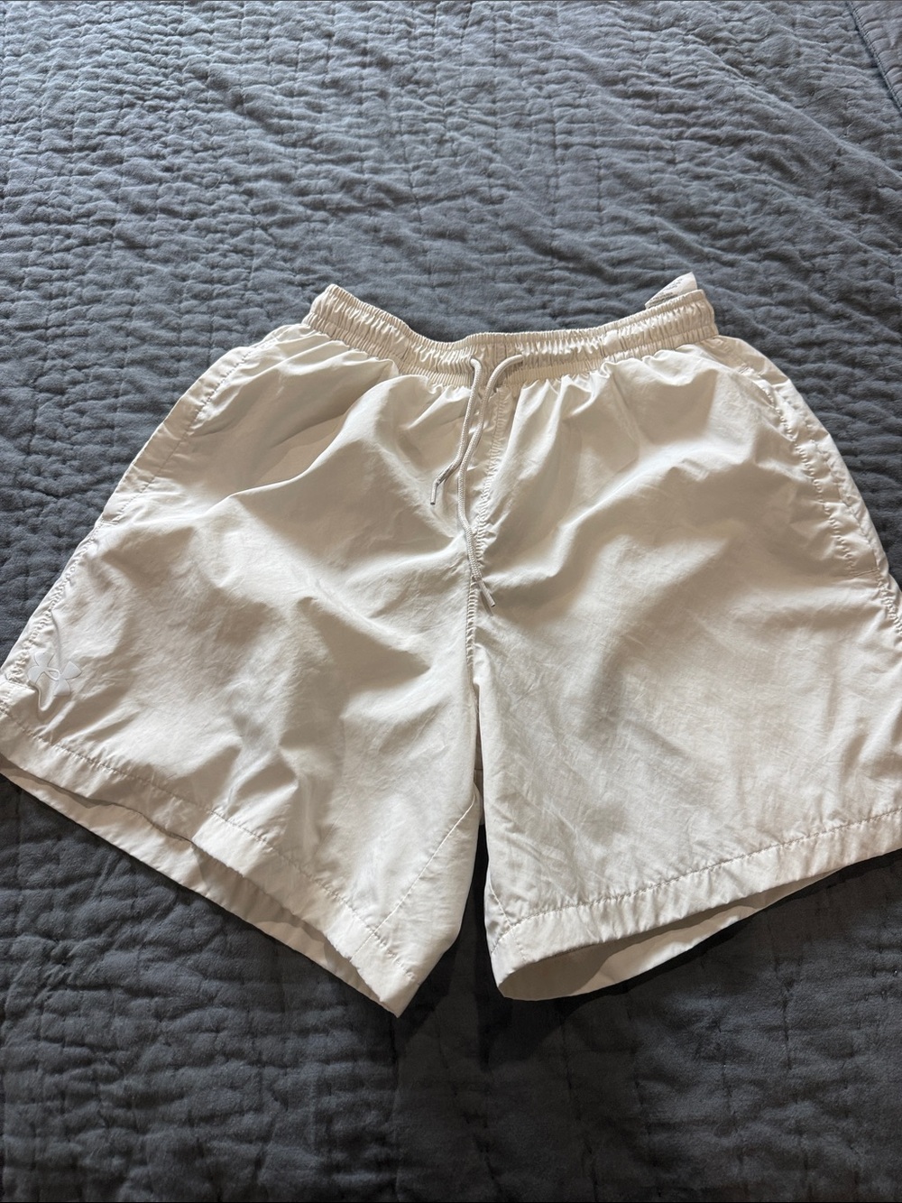 Under Armour Men's Light Cream Athletic Drawstring Shorts